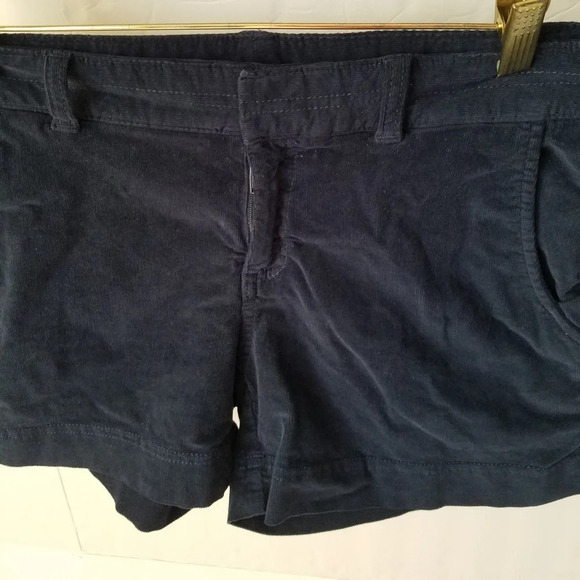 Athleta women's Shorts Size 0 (4 in.inseam - Picture 9 of 9